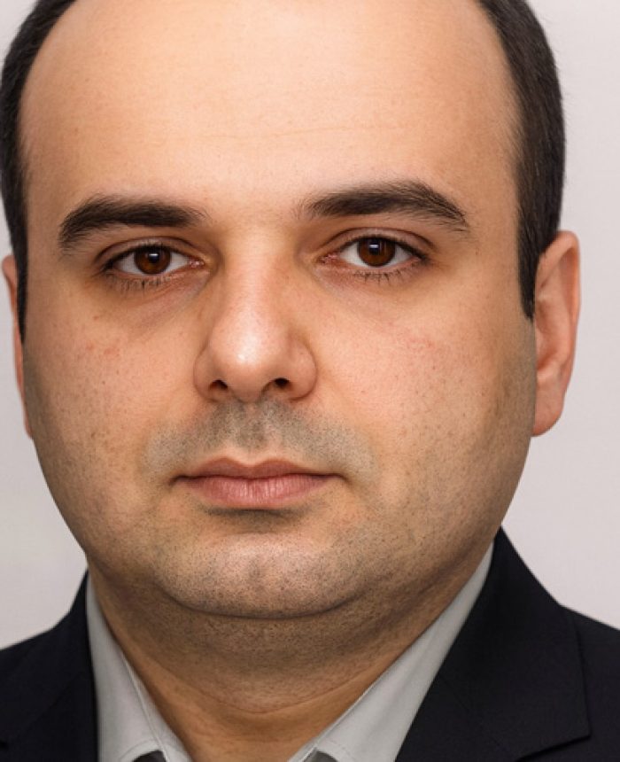 دکتر احمد طهماسبی